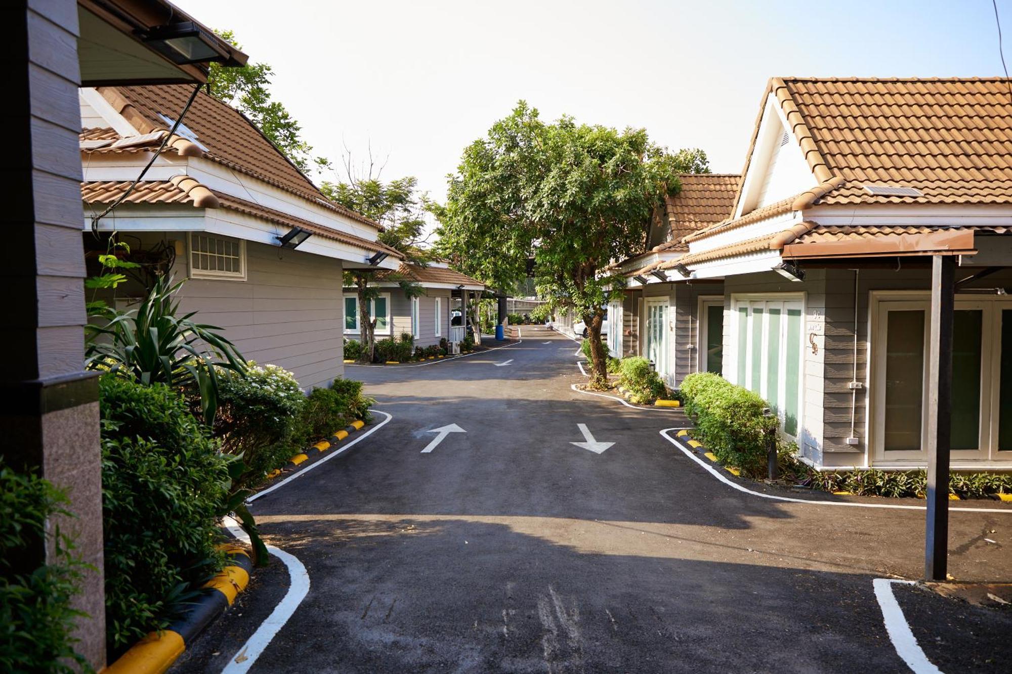 Baan Dara Resort Сарабури Экстерьер фото